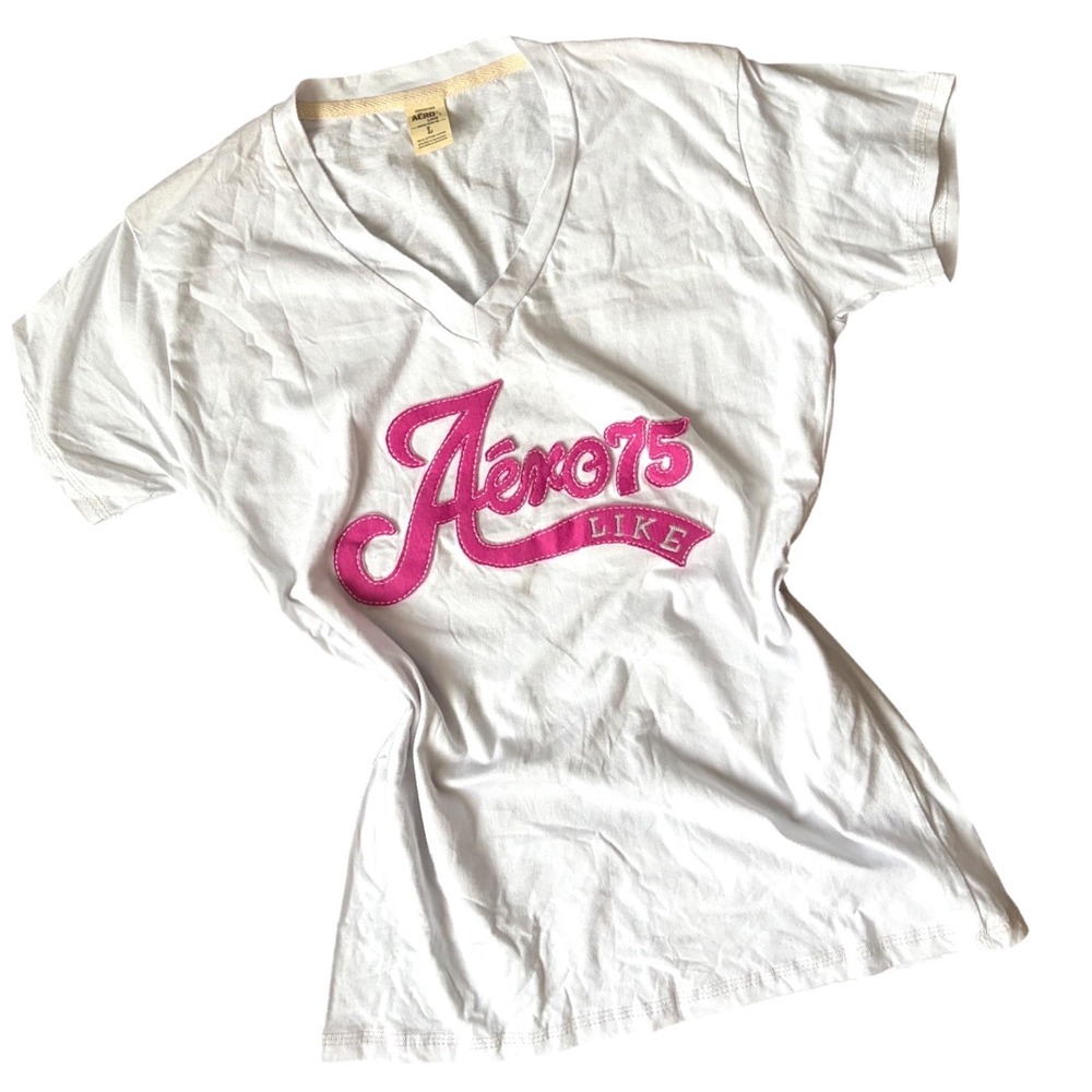 Aeropostale Womens White V-Neck T-Shirt Pink Aero 75 Applique Logo Size L